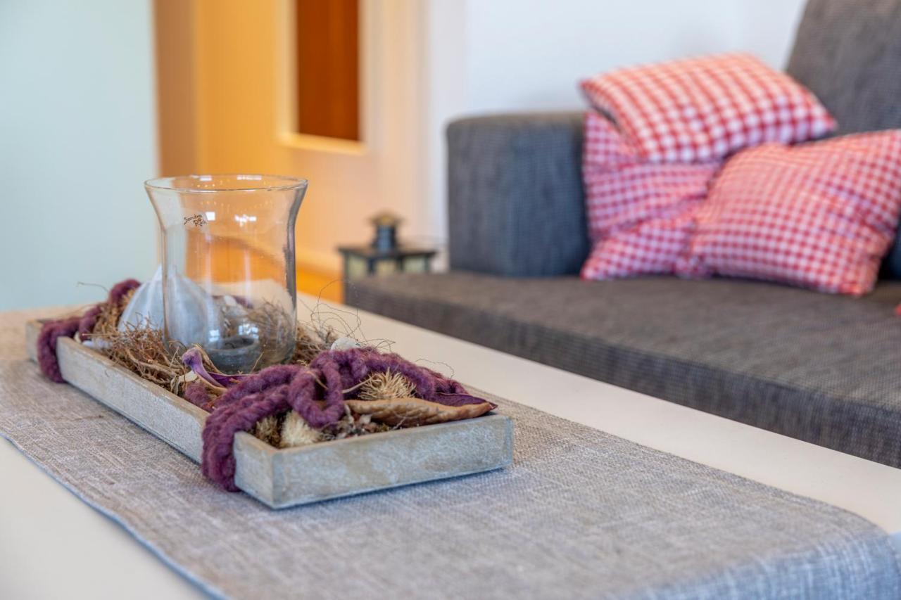 Ferienwohnung Seeblick Mit Blick Auf Die Alpen Wasserburg am Bodensee Exterior photo